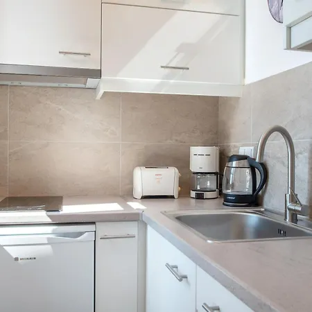 Apartman Peaceful, Panoramic Seaview Retreat *
