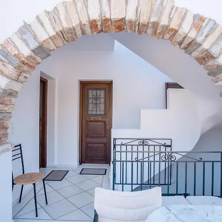 Peaceful, Panoramic Seaview Retreat *